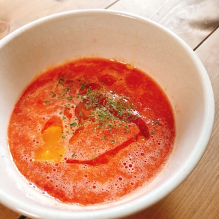朝のトマトとパプリカの冷製スープ
